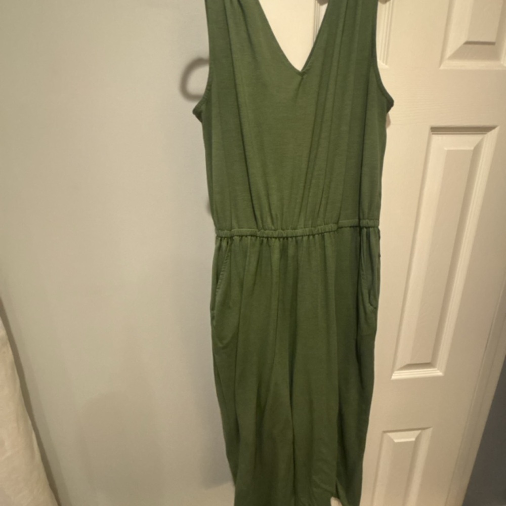 💚 Time & Tru Sleeveless Green Jumpsuit – Size L (12–14)
